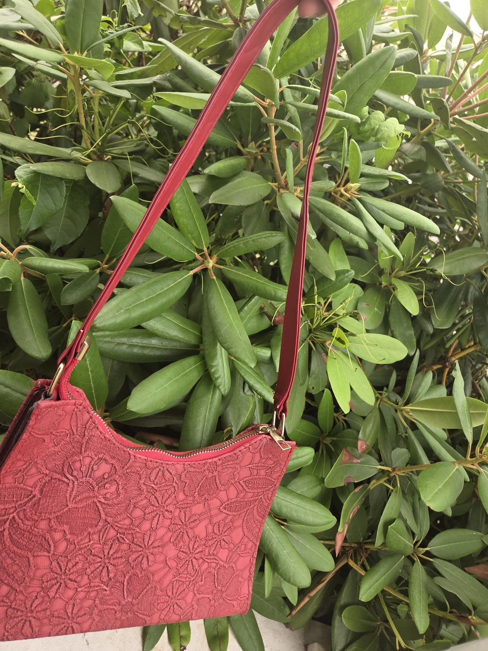 Burgandy NWOT Shoulder Bag with Adjustable Strap